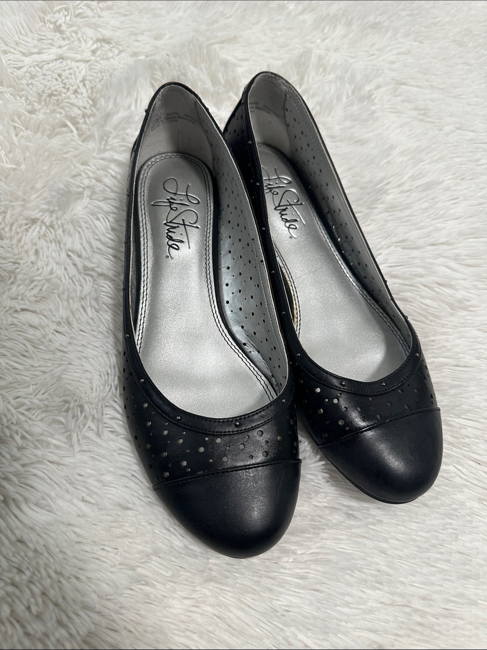 🥕 Life Stride Antic Flat Shoe